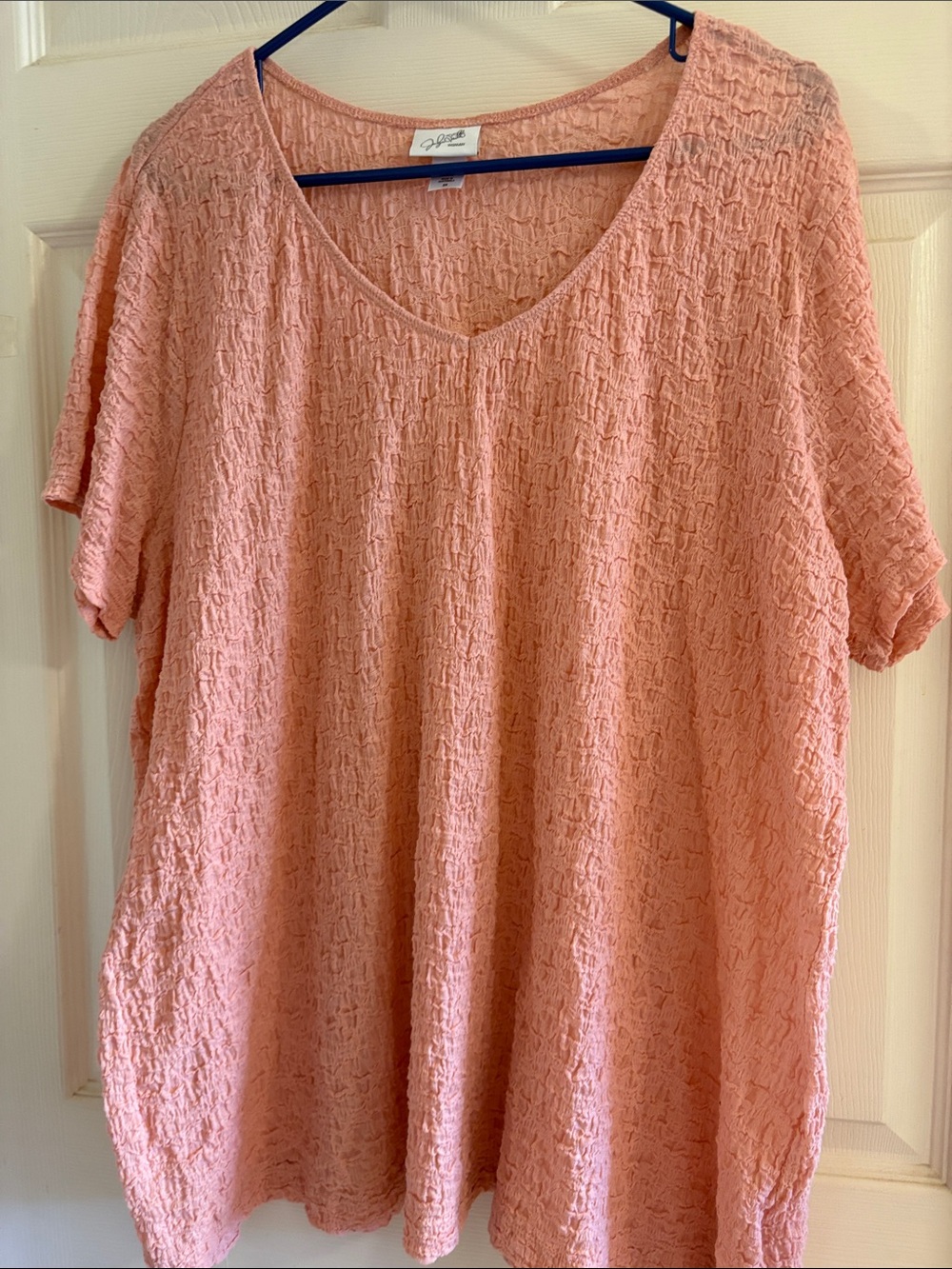Jacklyn Smith Textured V-Neck Tunic in Peach Pink